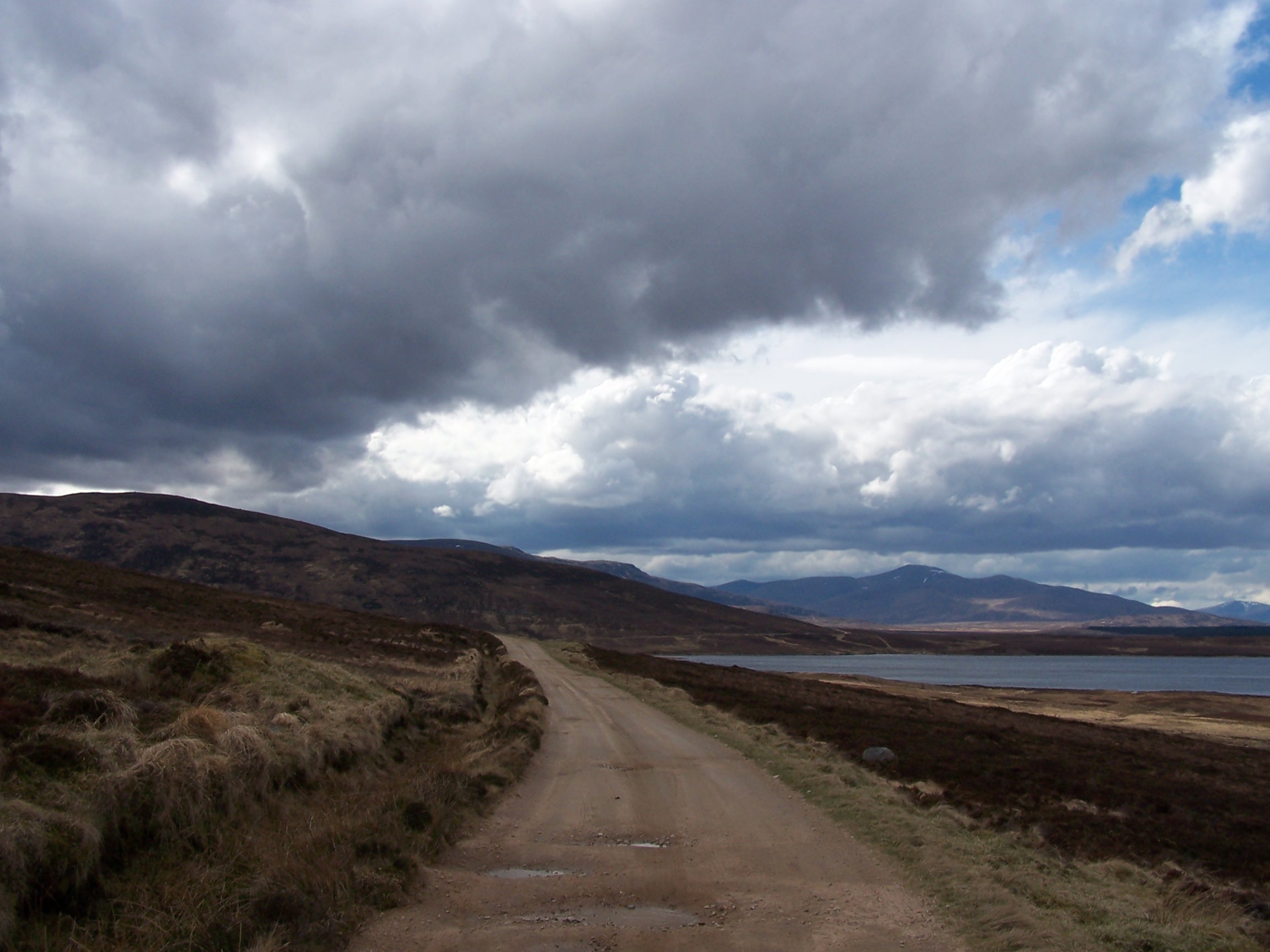 Track to Loch Choire