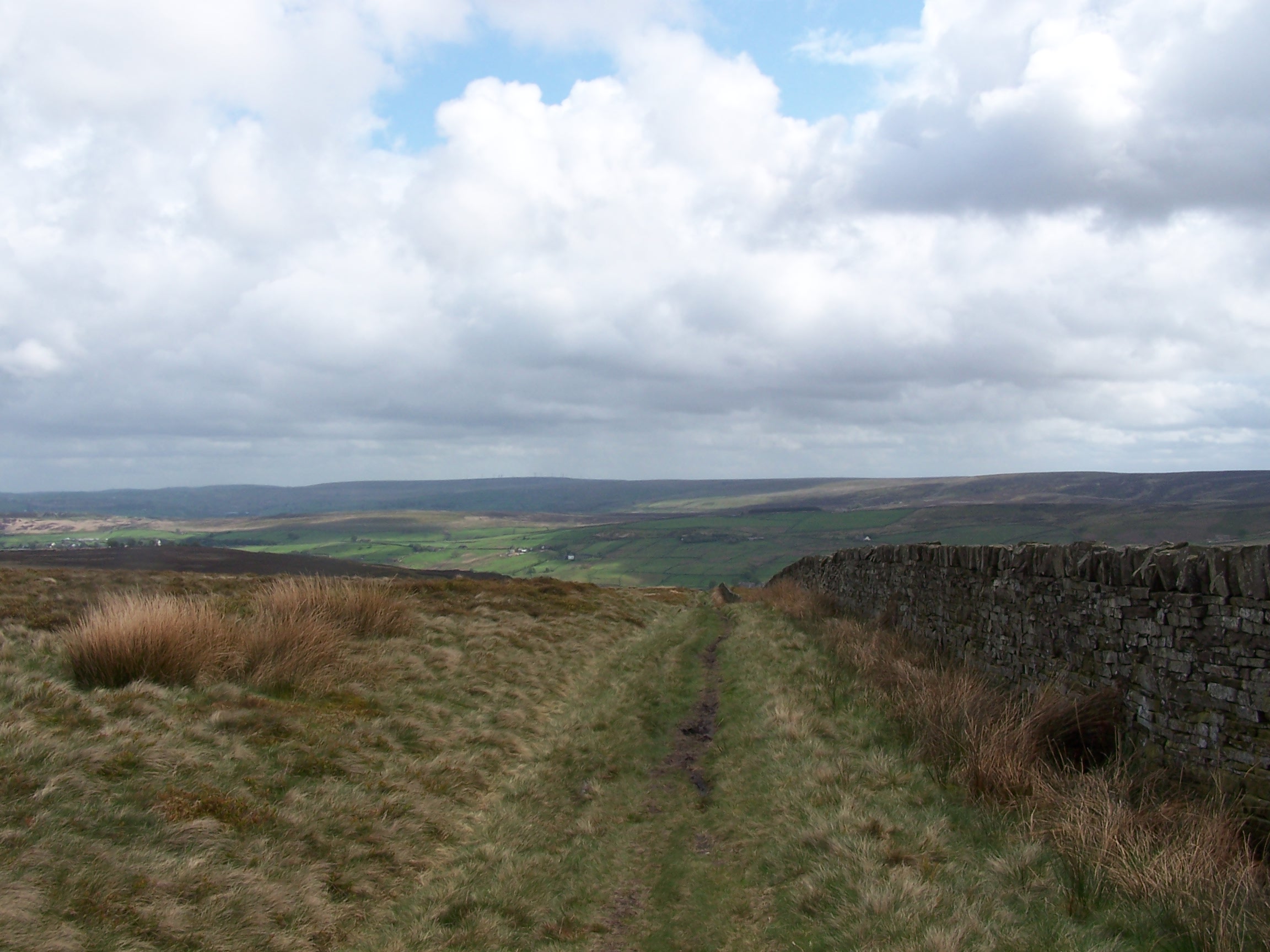 Approaching Ponden